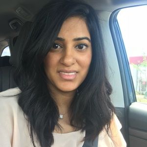 Meet your Posher, Samina